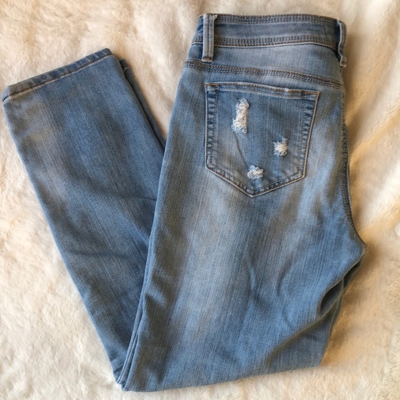 Dollhouse Distressed Jeans - Picture 3 of 7